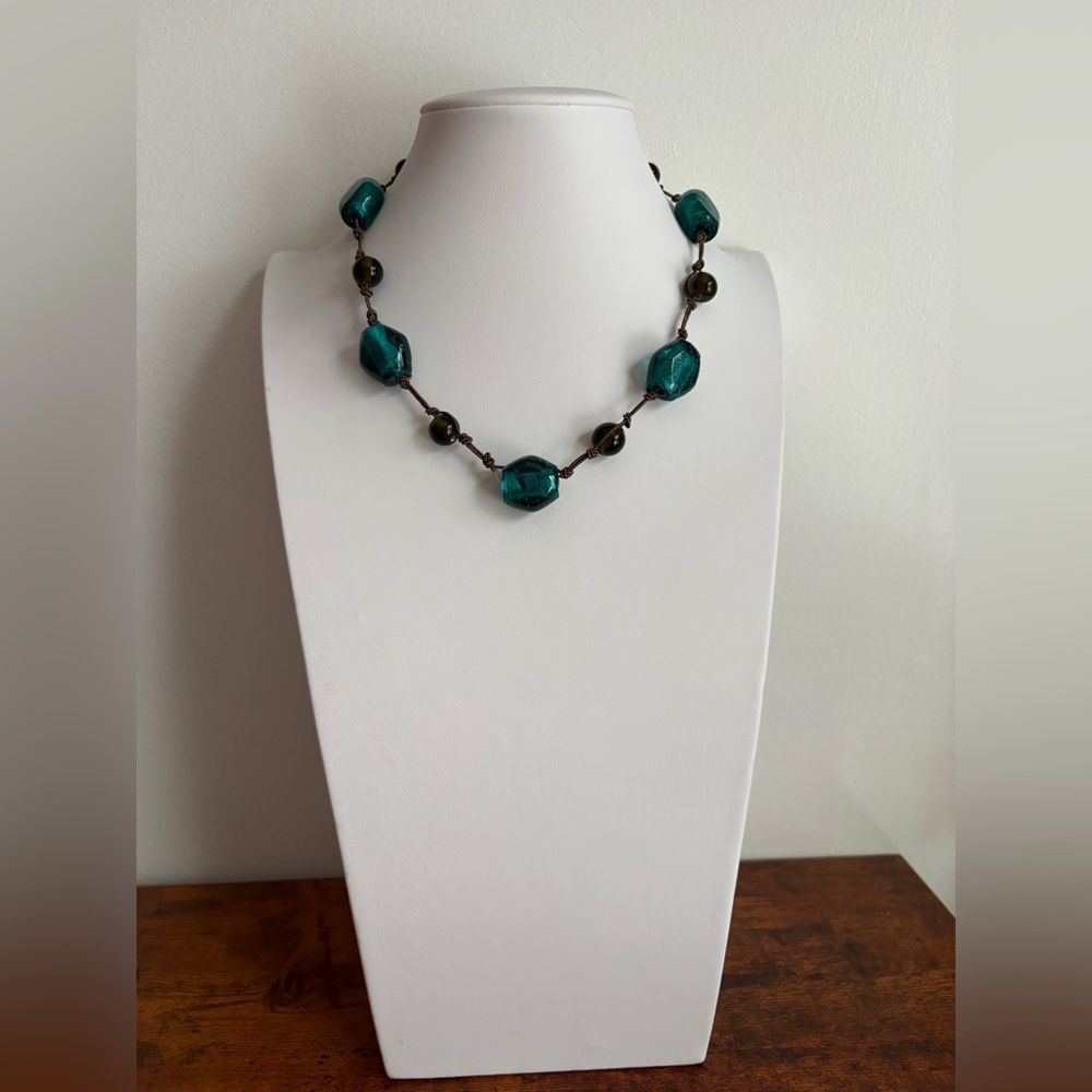 Vintage Style Teal Beaded Necklace
